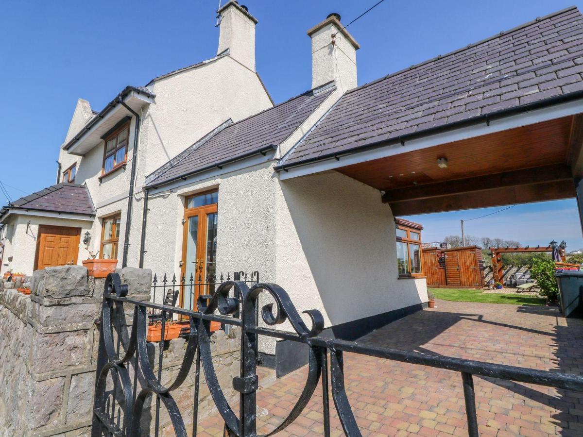 Вилла Morannedd Llanfairpwllgwyngyll Экстерьер фото