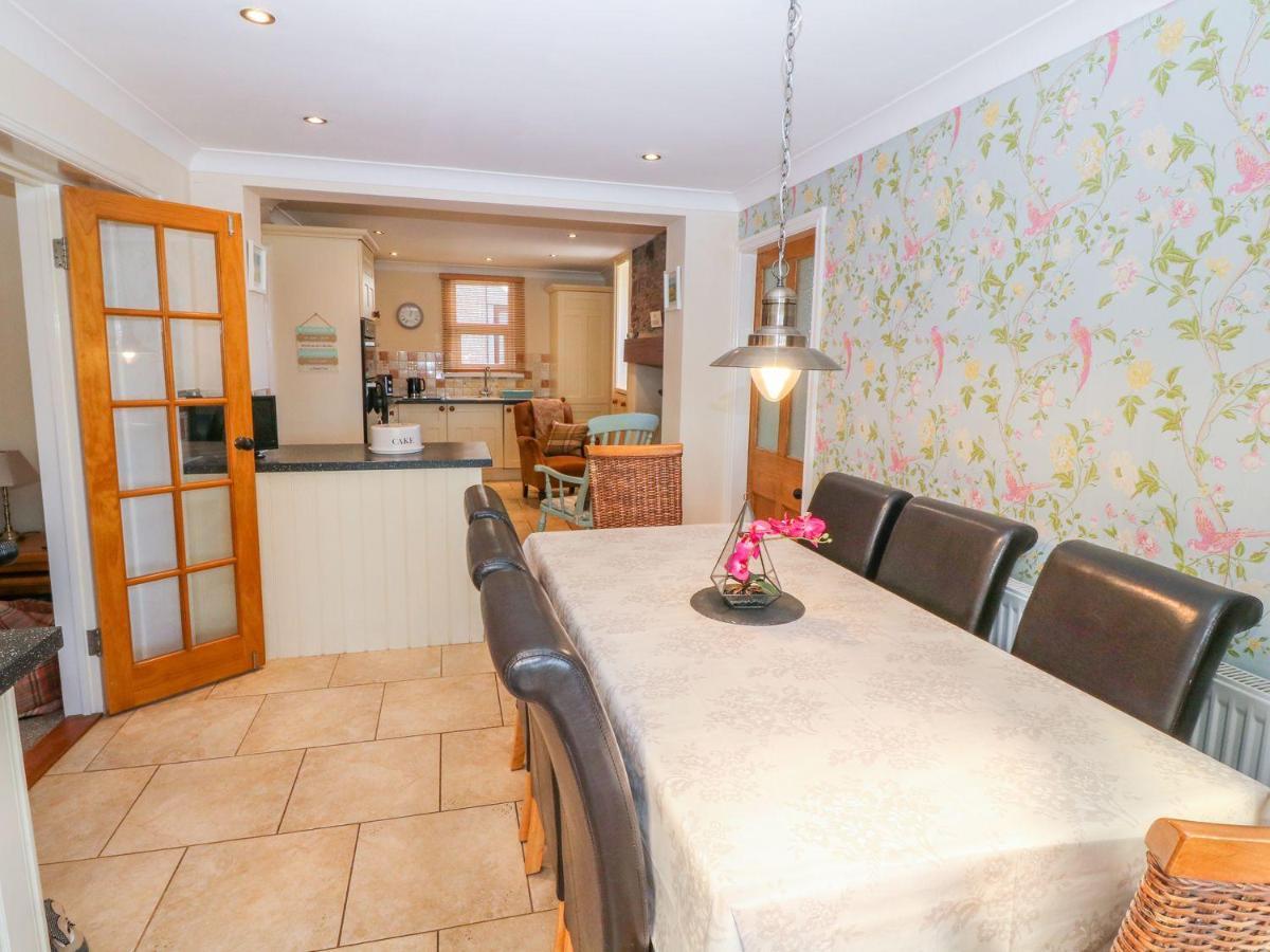 Вилла Morannedd Llanfairpwllgwyngyll Экстерьер фото